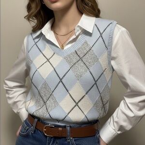 Moon & Madison Blue Argyle Sweater Vest - Size Small - Preppy Academia